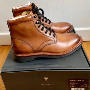NWT Frye boots - 10.5